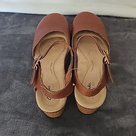 Women's Brown Leather Ankle Strap Sandals - Picture 4 of 9